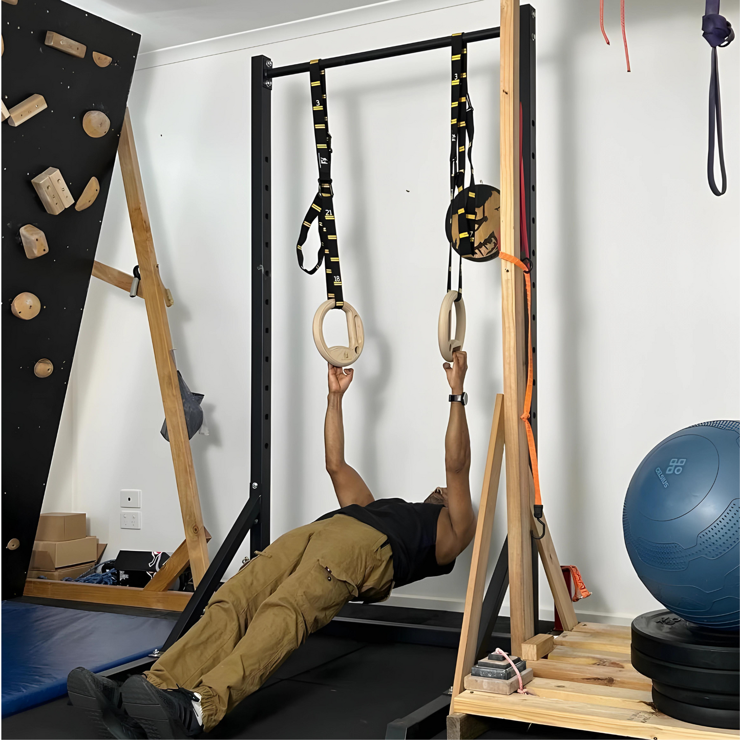 Wood 35mm gymnastic rings with finger training hangboard