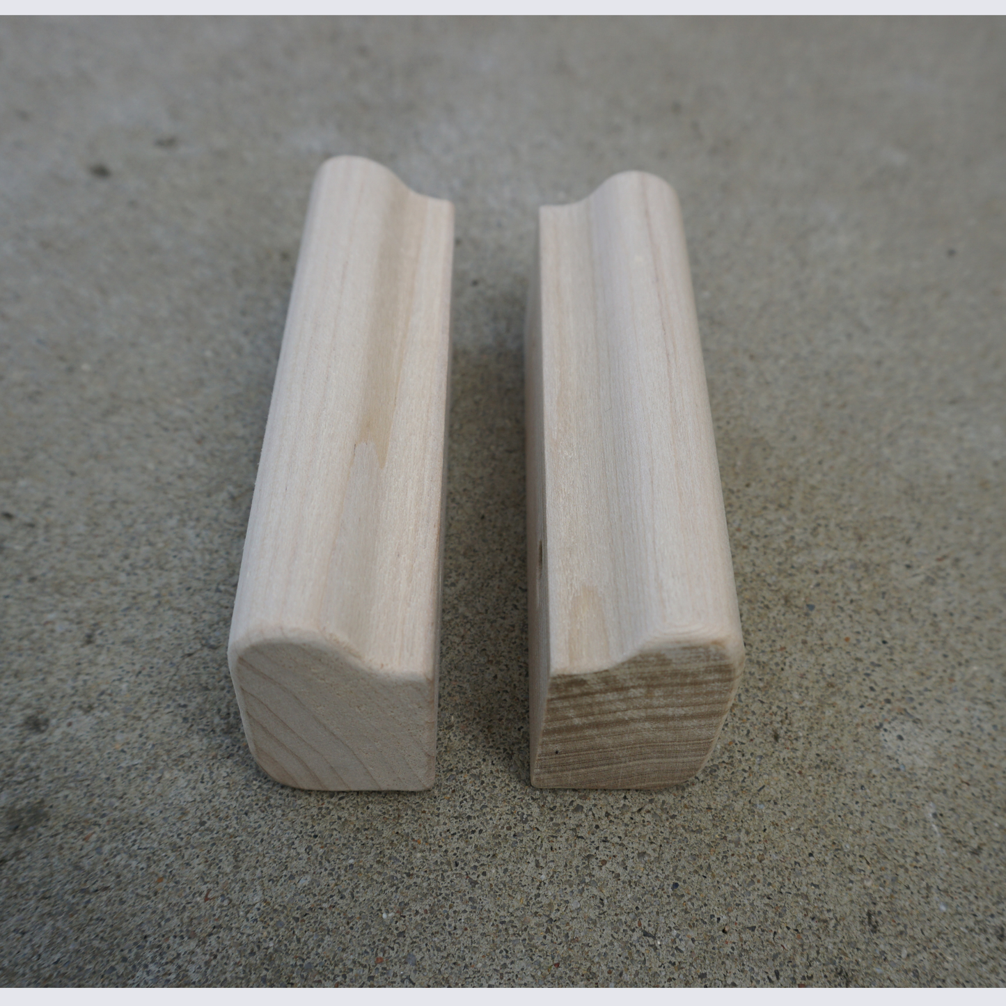 MOUNTAIN ROCKS climbing training equipment 24 Piece Wooden Rock Climbing/ Bouldering  Holds Bundle for climbing and strength training