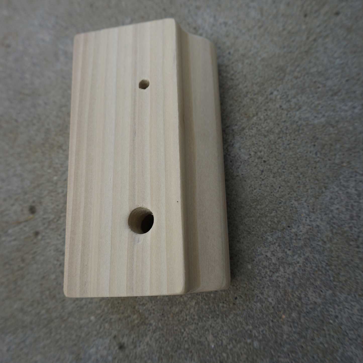 MOUNTAIN ROCKS climbing training equipment 24 Piece Wooden Rock Climbing/ Bouldering  Holds Bundle for climbing and strength training