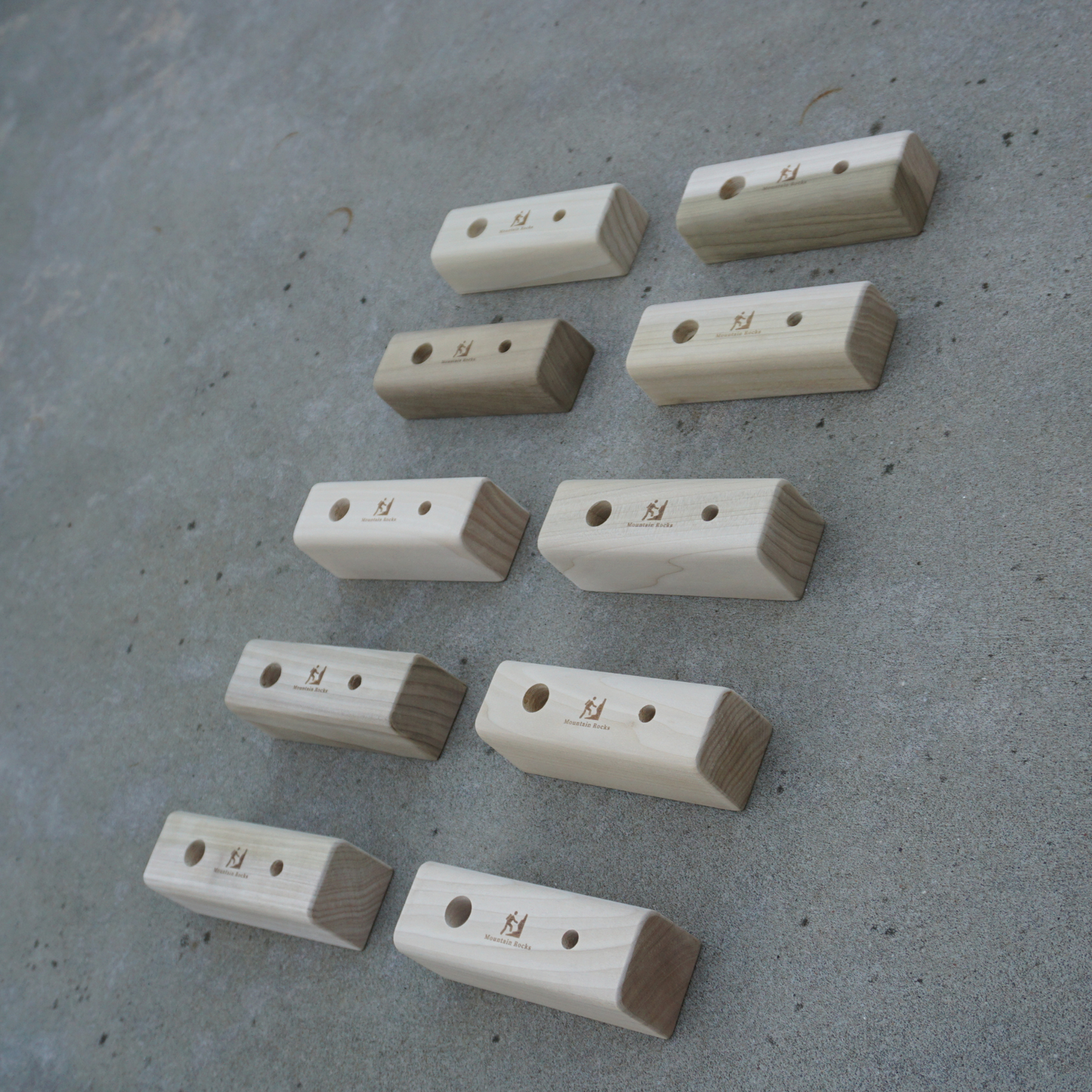 MOUNTAIN ROCKS climbing training equipment 24 Piece Wooden Rock Climbing/ Bouldering  Holds Bundle for climbing and strength training